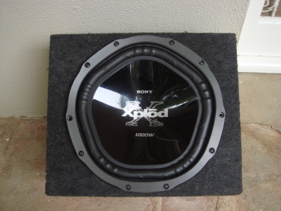 xplod 1000w sub