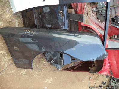 Mercedes Benz e-class w210 spare parts for sale