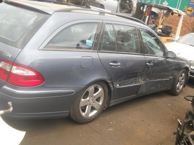 Mercedes Benz E320 Cdi W211 Nakhon100 Flickr