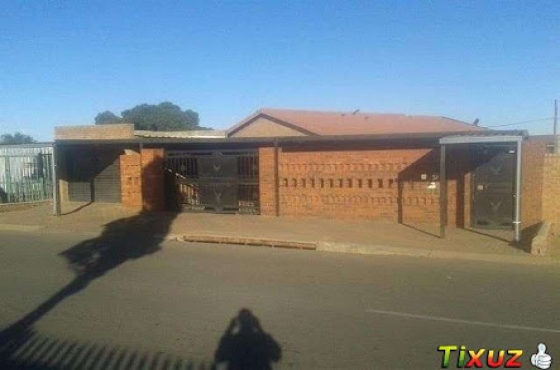 Pimville Zone 7 3 Bed 2 Bath House For Rent As Doctors