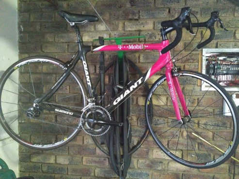 t mobile giant road bike