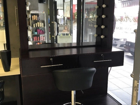 Manicure Table For Sale >> beauty salon for sale in Businesses For Sale in Pretoria | Junk Mail Manicure Table For Sale >> beauty salon for sale in Businesses For Sale in Pretoria | Junk Mail