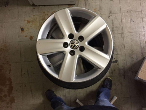 Vw T5 1 Fitted With Wolfrace Alloy Wheels Sportline Style Side Bars