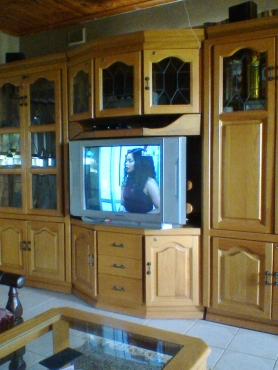 3 piece TV wall unit | Junk Mail 3 piece TV wall unit | Junk Mail