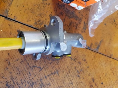 Master Cylinder Price >> Mahindra Scorpio Mhawk Brake Master Cylinder New Junk Mail Master Cylinder Price >> Mahindra Scorpio Mhawk Brake Master Cylinder New Junk Mail